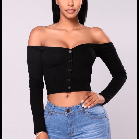 Fashion Nova Tops - “Talk that talk” Off the shoulder crop top